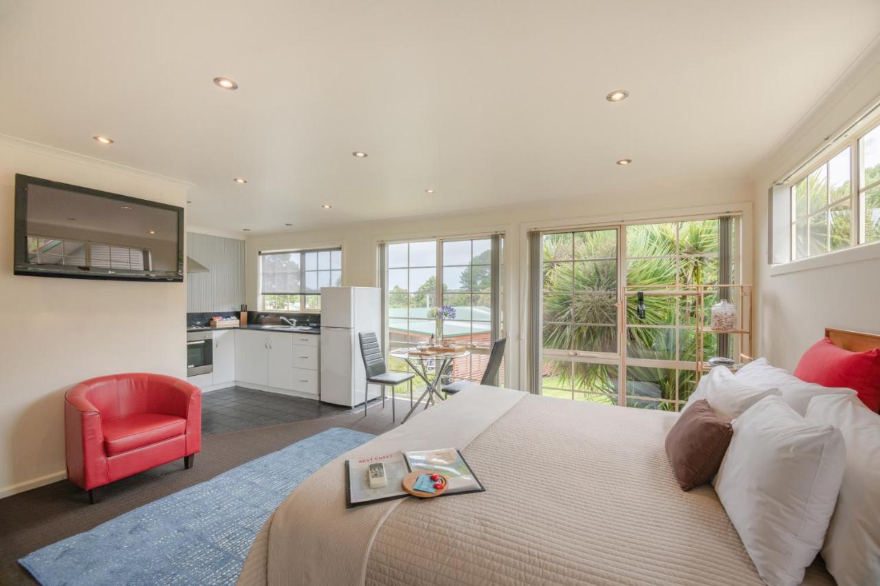 Aloft Boutique Accommodation Strahan Esterno foto