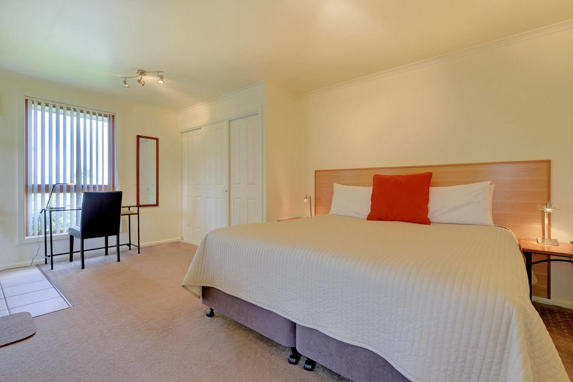 Aloft Boutique Accommodation Strahan Esterno foto
